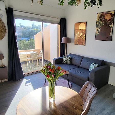 Appartement En Residence Avec Piscine Бандол Екстериор снимка